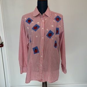 The quacker factory size medium red and white button down embellished shirt
